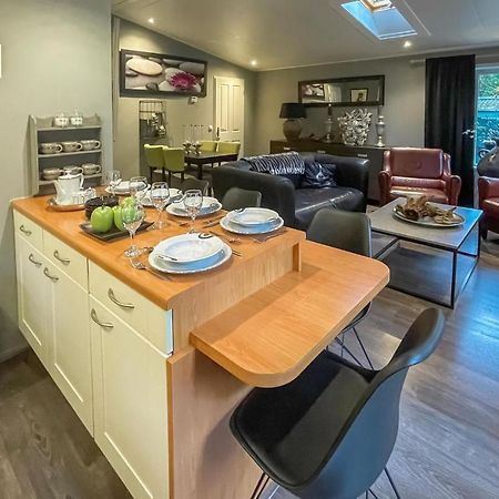 Awesome Home In Emst With Kitchen Экстерьер фото